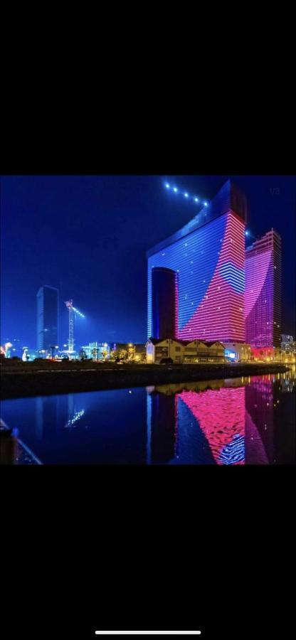 Panorama Aparthotel Orbi City Batumi Luaran gambar
